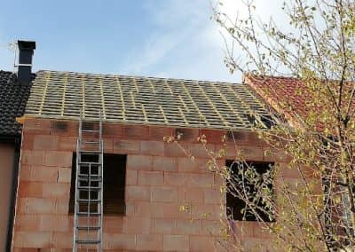 Pose des liteaux pour la Construction d'une toiture en tuile