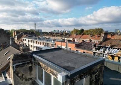 Installation d'une étanchéité bitumeuse sur un toit à Lille réalisée par la société BT'Étanche