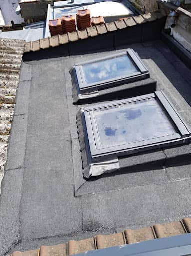 Installation et pose de Velux sur un toit plat réalisé par la société BT'Étanche