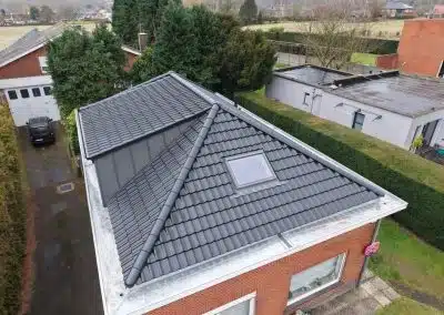 chantier toiture tuile et pose velux btetanche lille