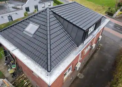 photo chantier toiture tuile et pose velux btetanche lille