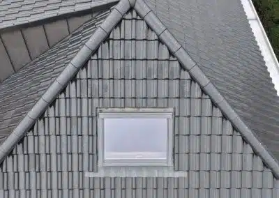 pose velux sur toiture tuile btetanche