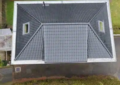 vue par drone resultat apres pose toiture tuile noire